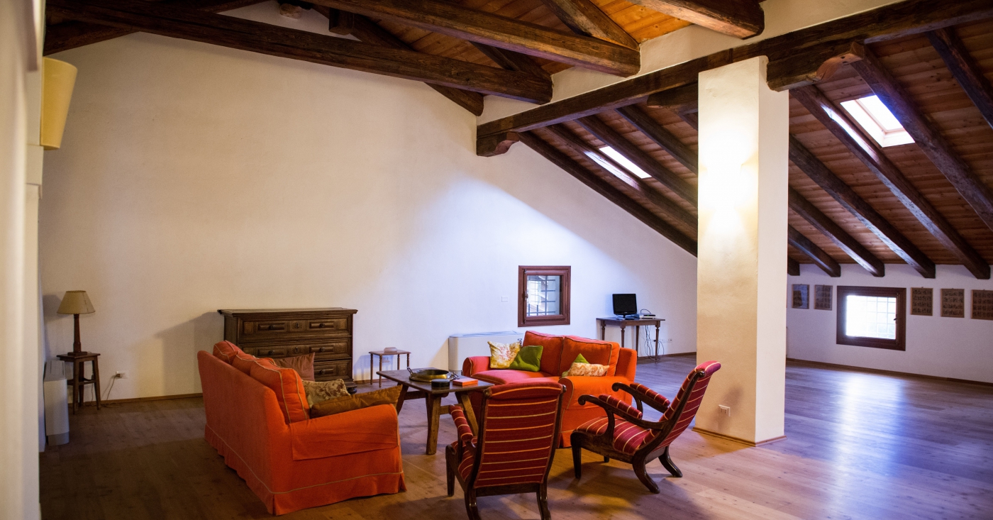 Bencontenta living 1st floor