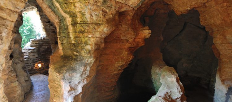 Frassanelle Grottoes