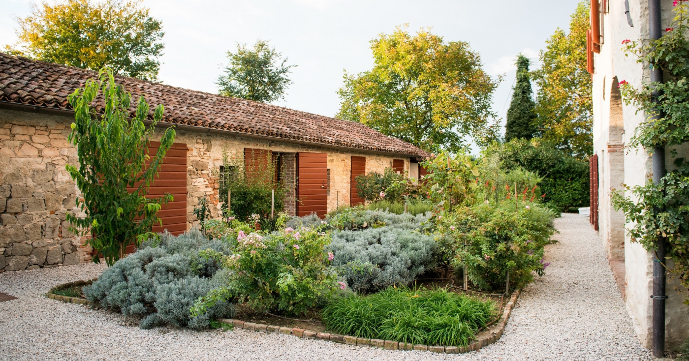 herb garden bencontenta