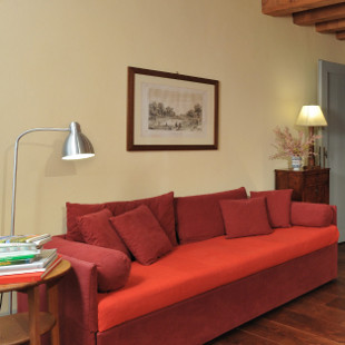 Lilium Apartment