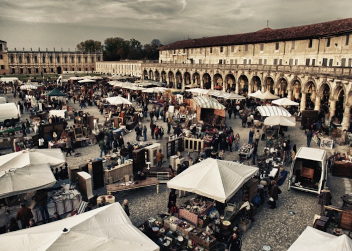 Mercatino_dell_antiquariato_-_Piazzola_Sul_Brenta